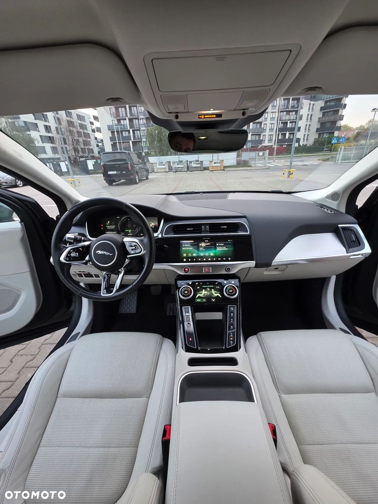 Jaguar I-Pace - 14
