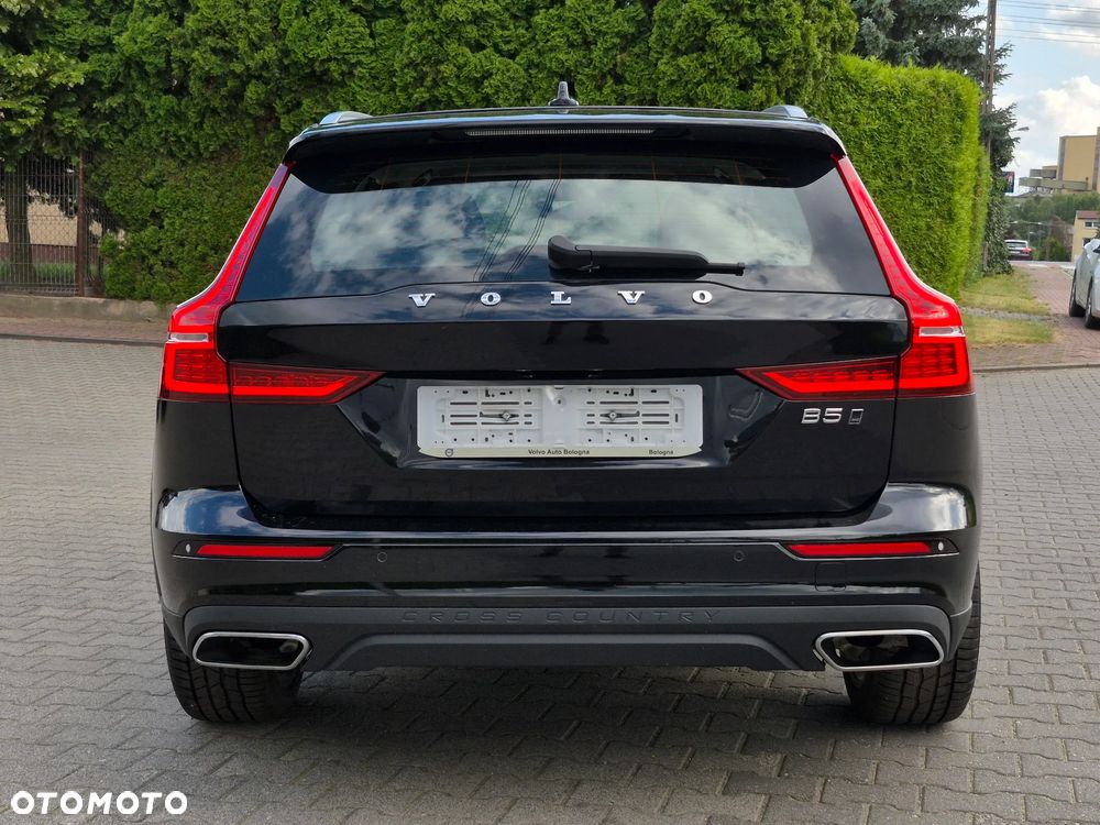 Volvo V60 Cross Country - 9