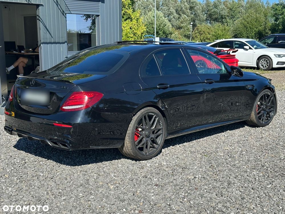 Mercedes-Benz Klasa E AMG 63 S 4-Matic+ - 6