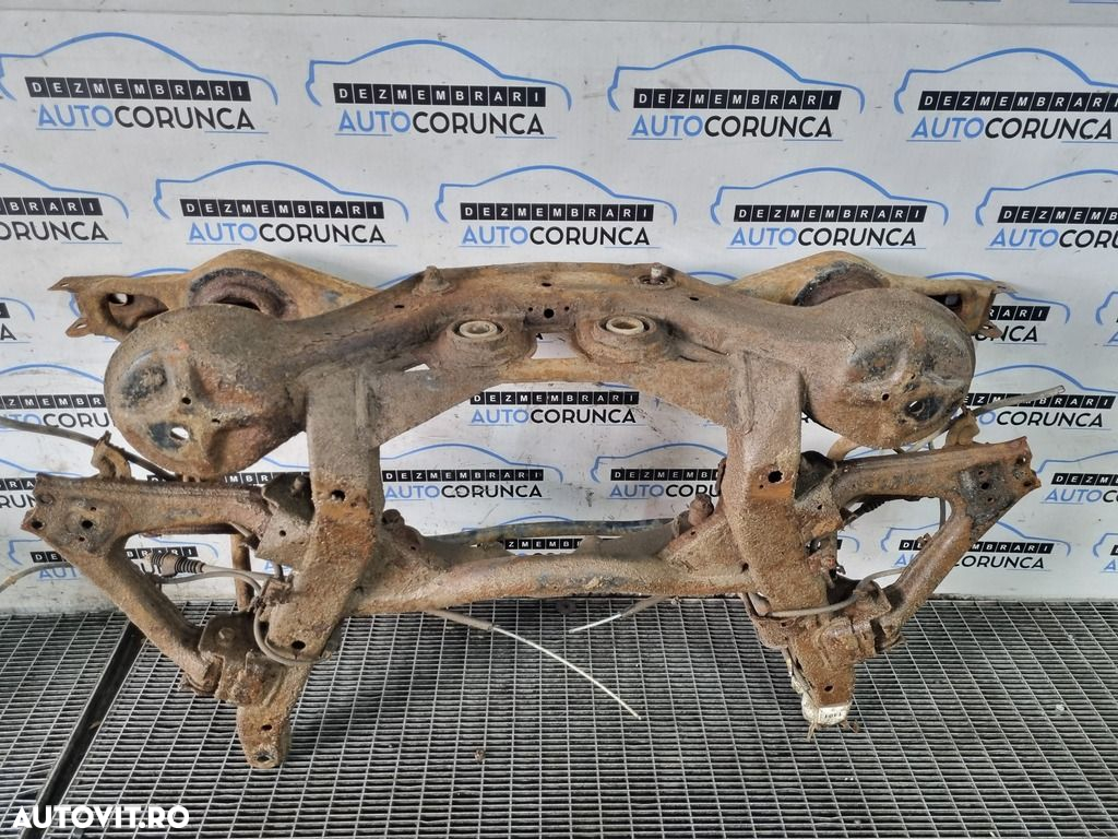 Punte spate Mitsubishi Shogun Pajero 3.2 D 2006 - 2011 SUV 2 Usi (1191) 4x4 - 4