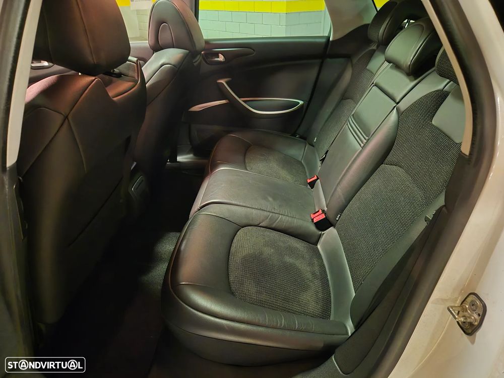 Citroën C5 Tourer 1.6 e-HDi Séduction Air.CMP6 - 27