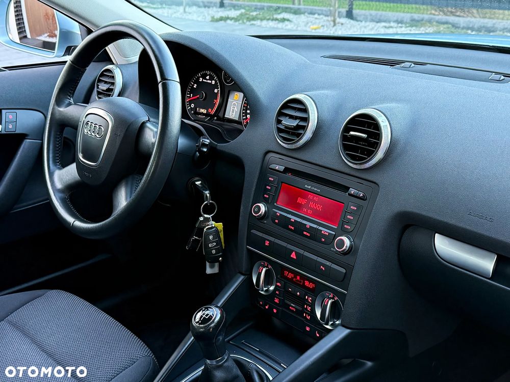Audi A3 Sportback 1.6 Attraction - 10