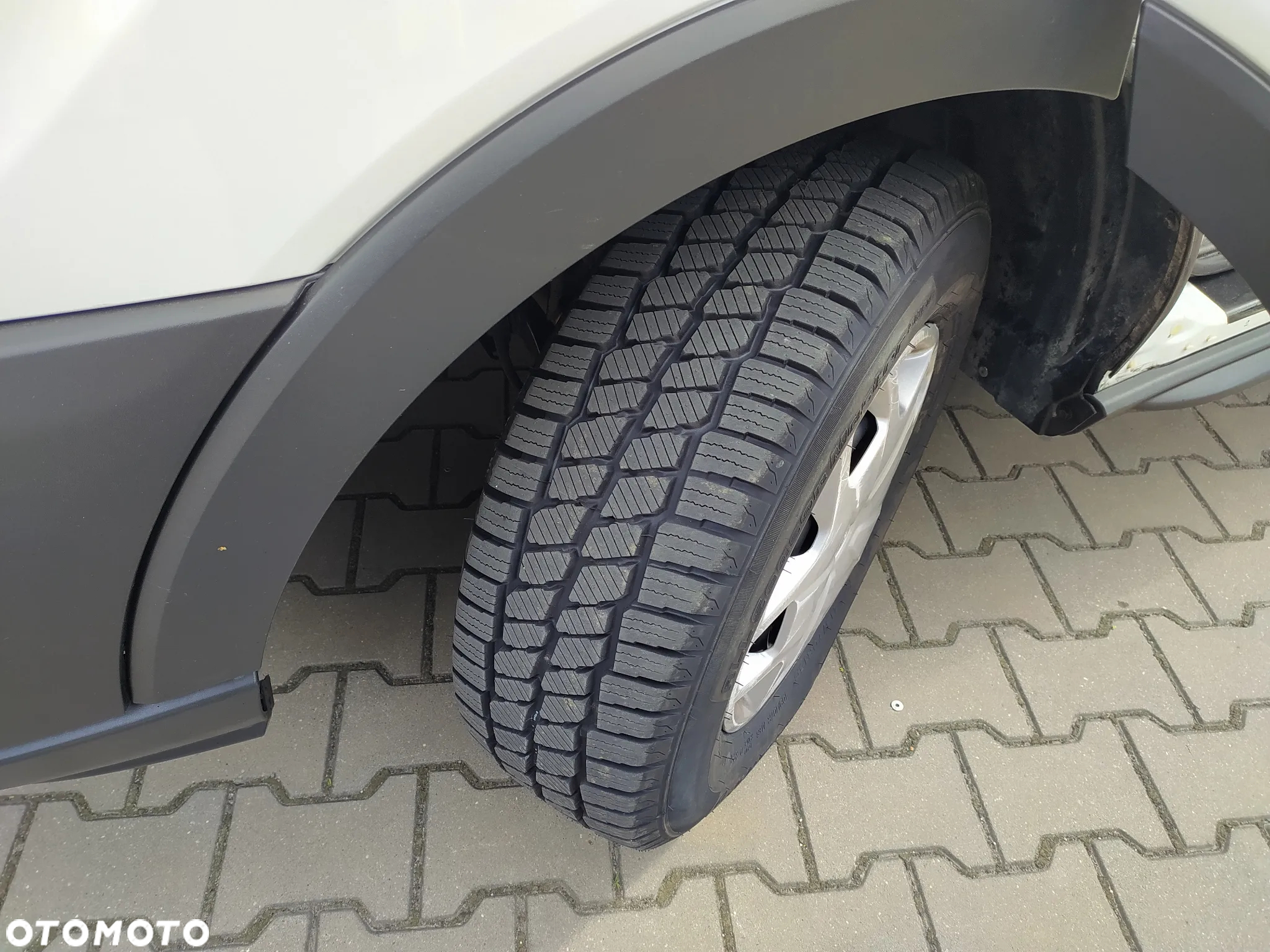 Ford TRANSIT L2 H2 MAŁY PRZEBIEG  GWARANCJA MECHANICZNA 1-ROK  F-VAT 23% - 14