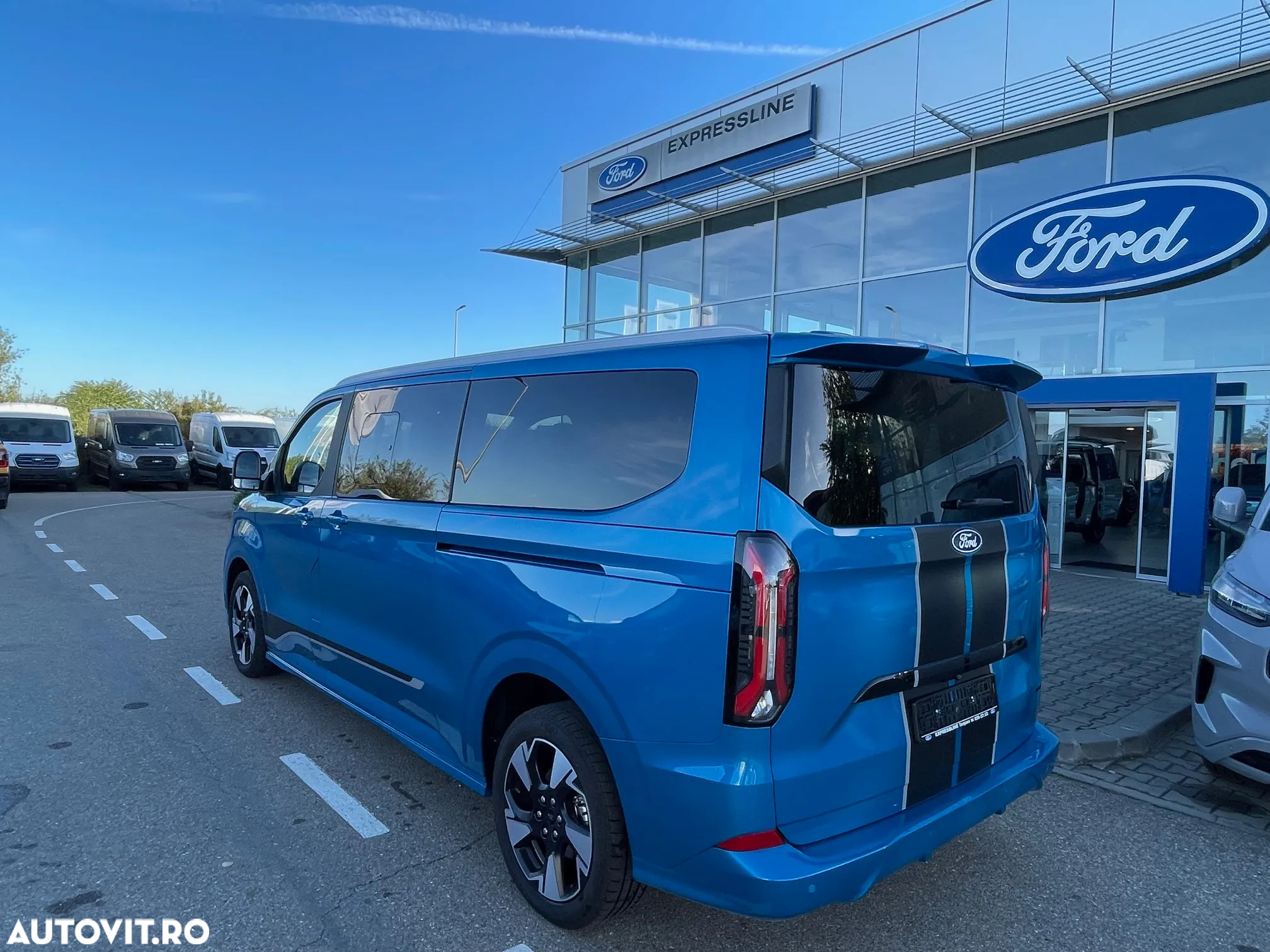 Ford Tourneo Custom - 5