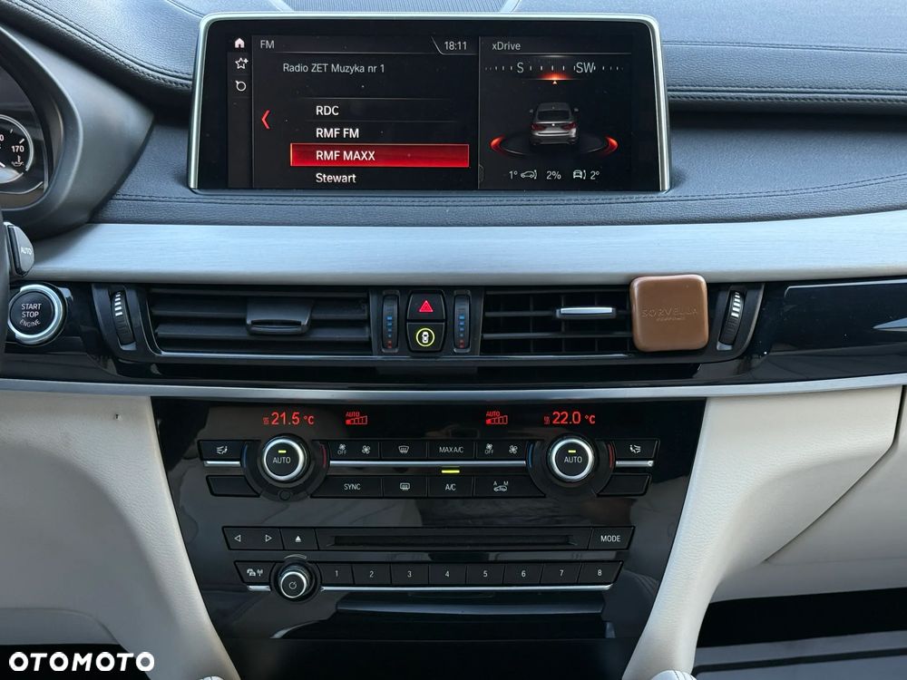 BMW X6 xDrive50i - 9