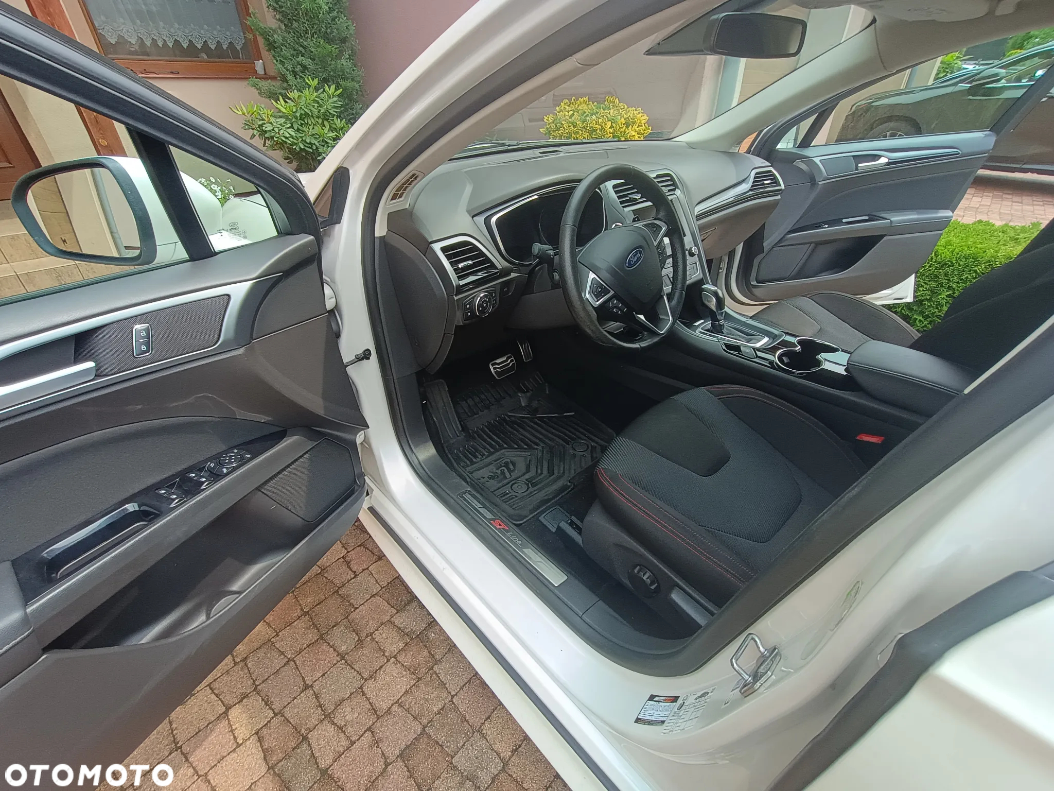 Ford Mondeo 2.0 TDCi ST-Line PowerShift - 6