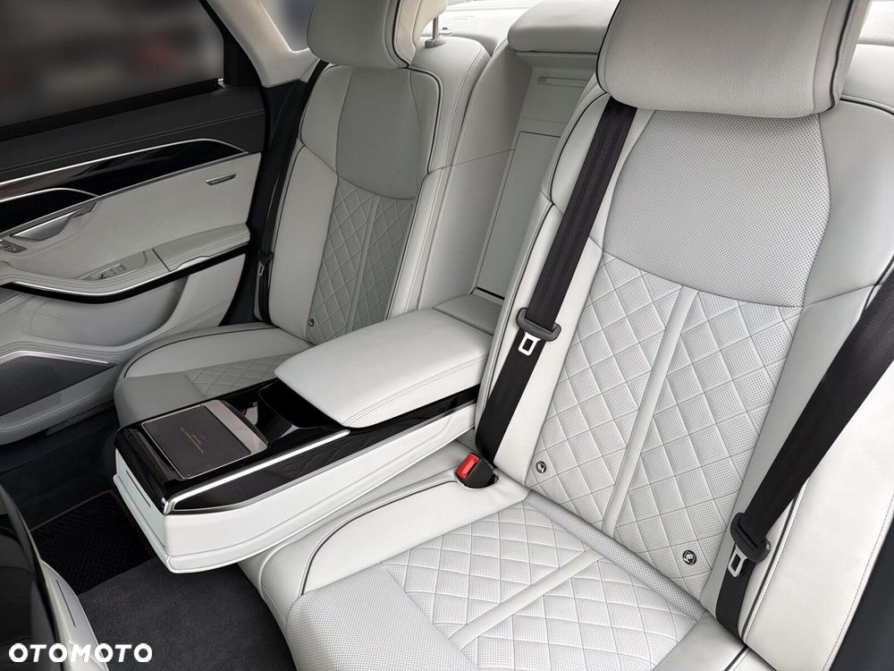 Audi A8 - 14