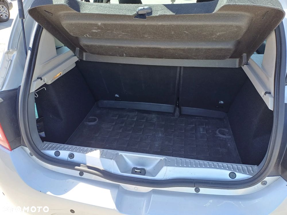 Dacia Sandero 1.2 16V Ambiance - 18