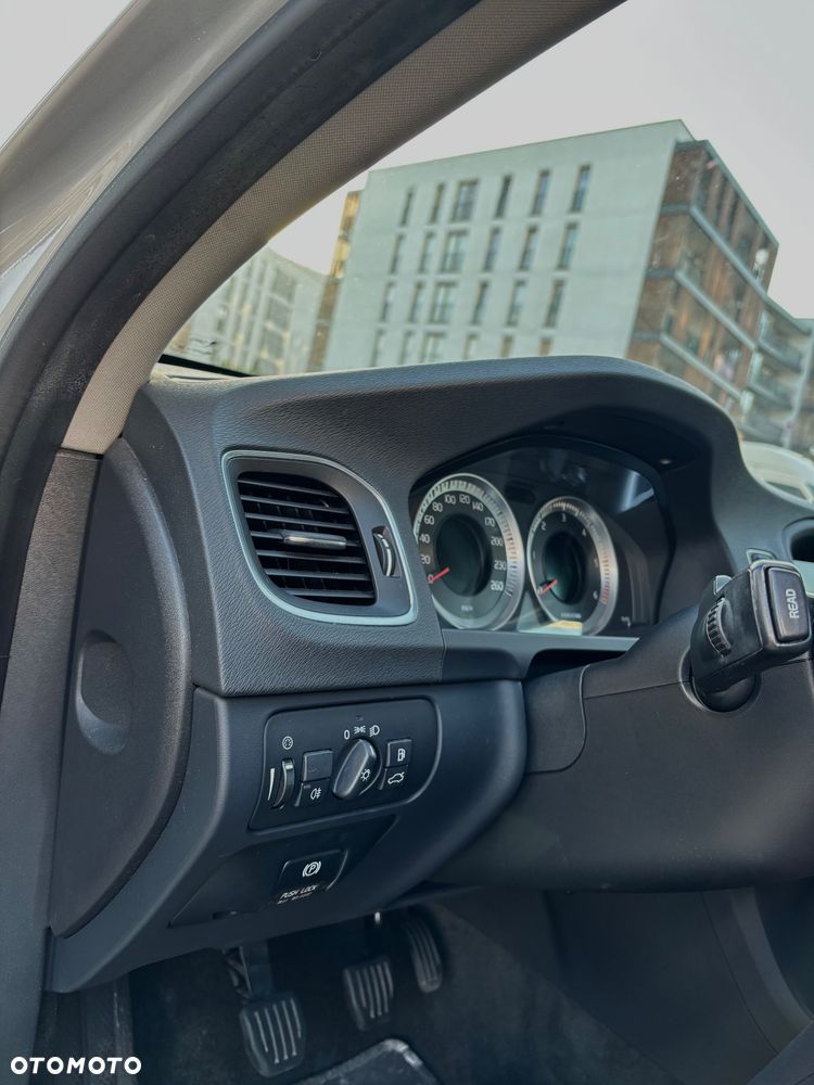 Volvo S60 D3 Momentum - 7