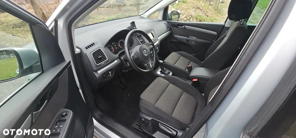 Volkswagen Sharan 2.0 TDI Comfortline DSG - 6