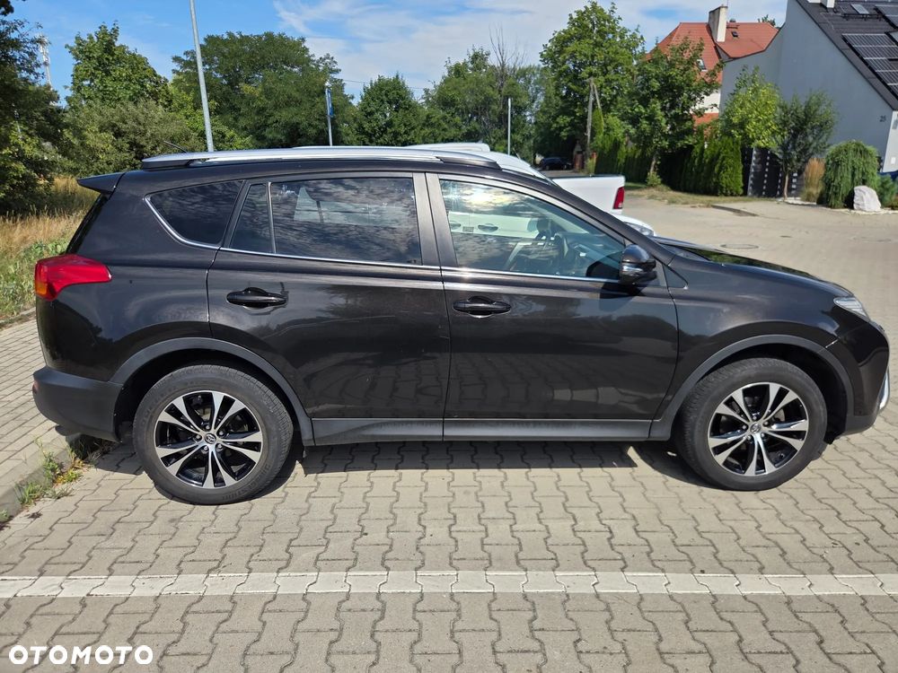 Toyota RAV4 2.0 D-4D Premium - 8
