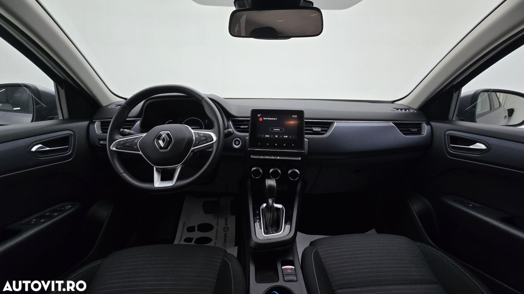 Renault Arkana E-TECH 145 Evolution - 14