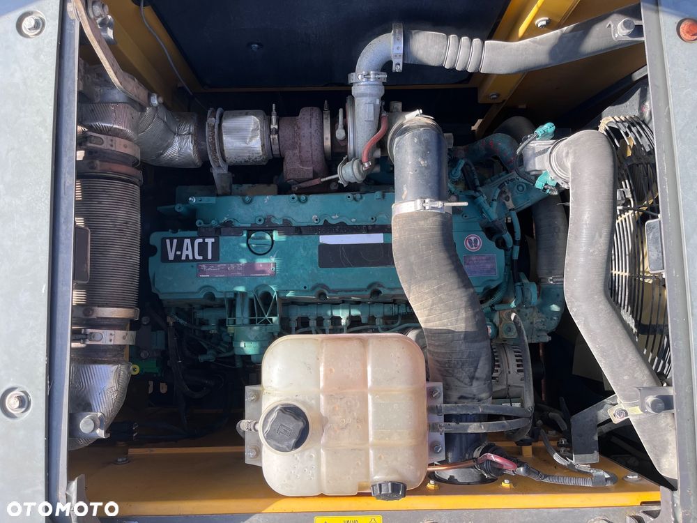Volvo EC300EL - 22