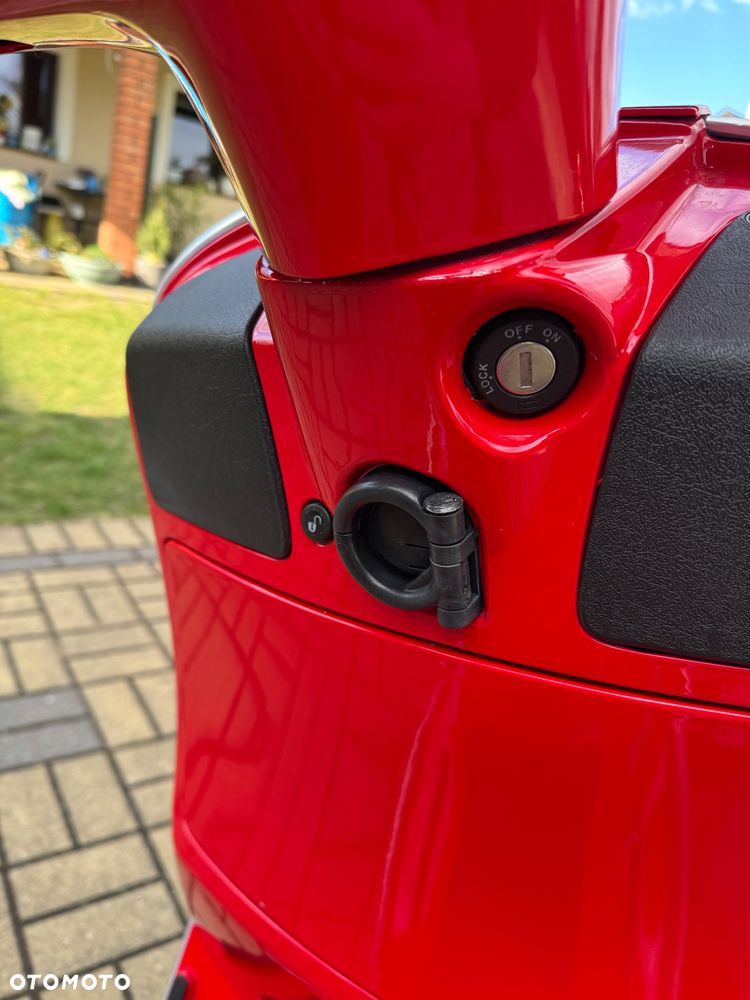 Vespa GTS - 14
