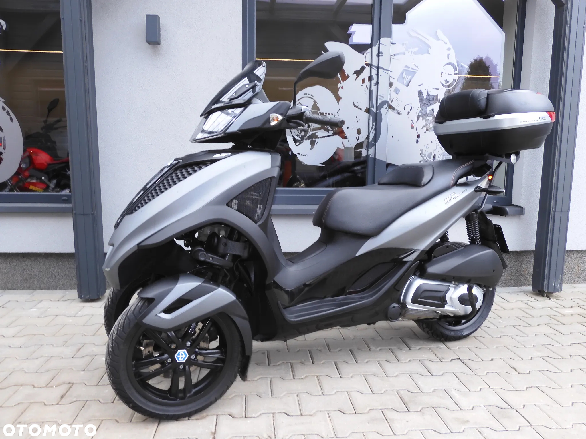 Piaggio MP-3 - 22
