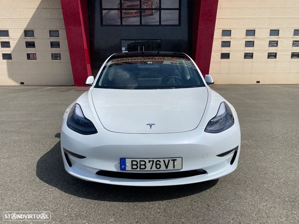 Tesla Model 3 Long Range Tração Traseira - 3