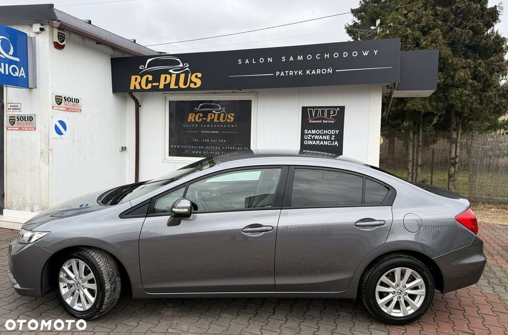 Honda Civic 1.8 i-VTEC Comfort - 6