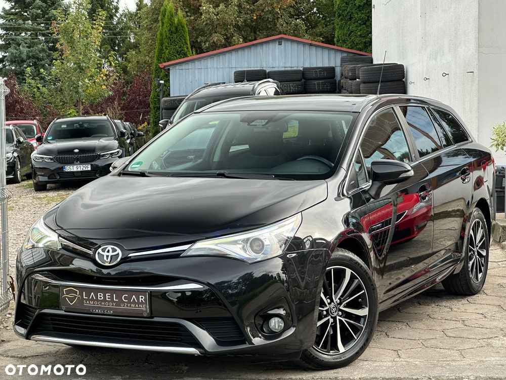 Toyota Avensis Touring Sports 1.8 Team Deutschland - 20