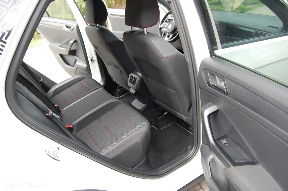 Volkswagen T-Roc 2.0 TDI SCR DSG ACTIVE - 26