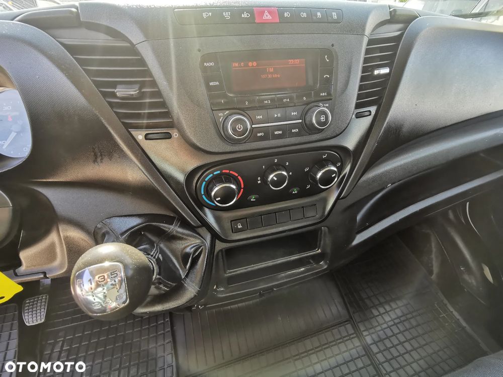 Iveco Daily 35C15 kiper Hak klima 3.0-150KM bliźniak wywrotka 35-150 - 13