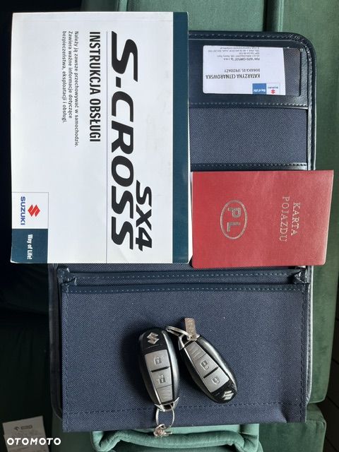 Suzuki SX4 1.6 Premium - 28