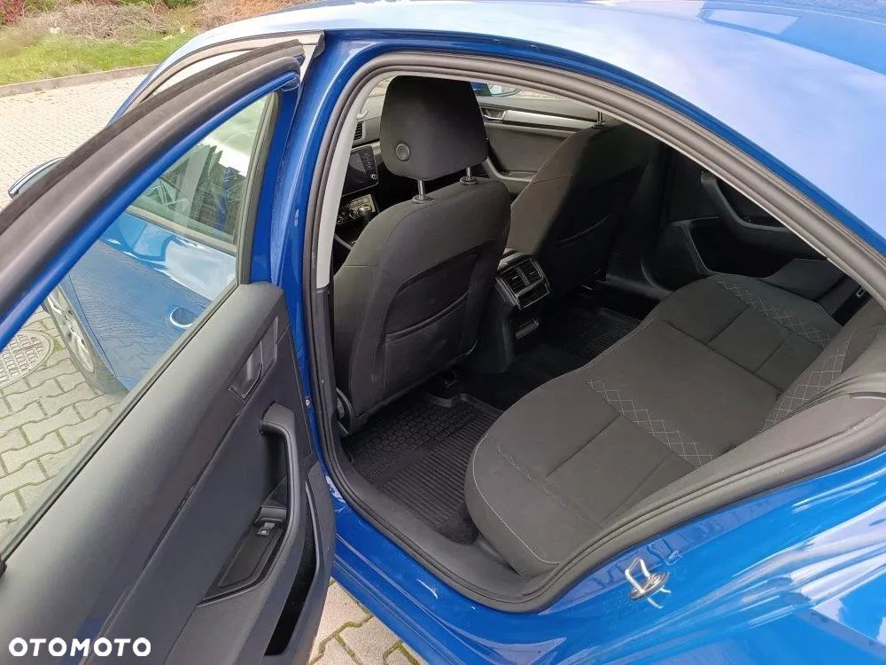 Skoda Superb 1.5 TSI ACT Active DSG - 8