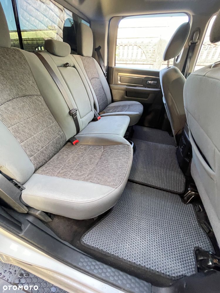 RAM 1500 5.7 Crew Cab Bighorn - 11