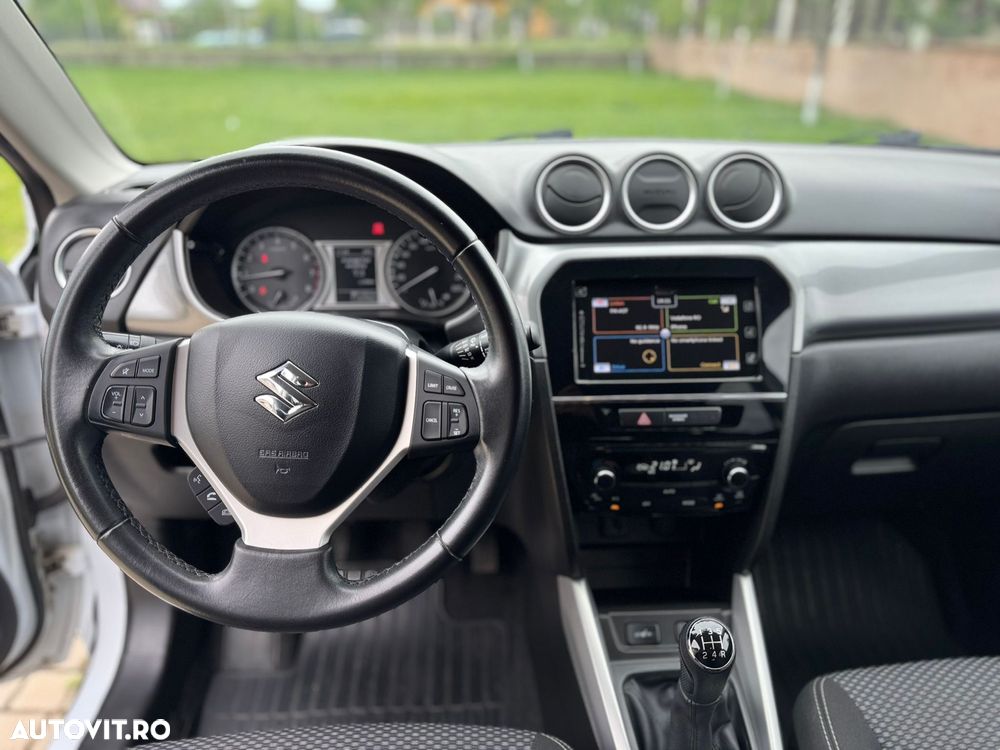 Suzuki Vitara 1.6 Passion - 6