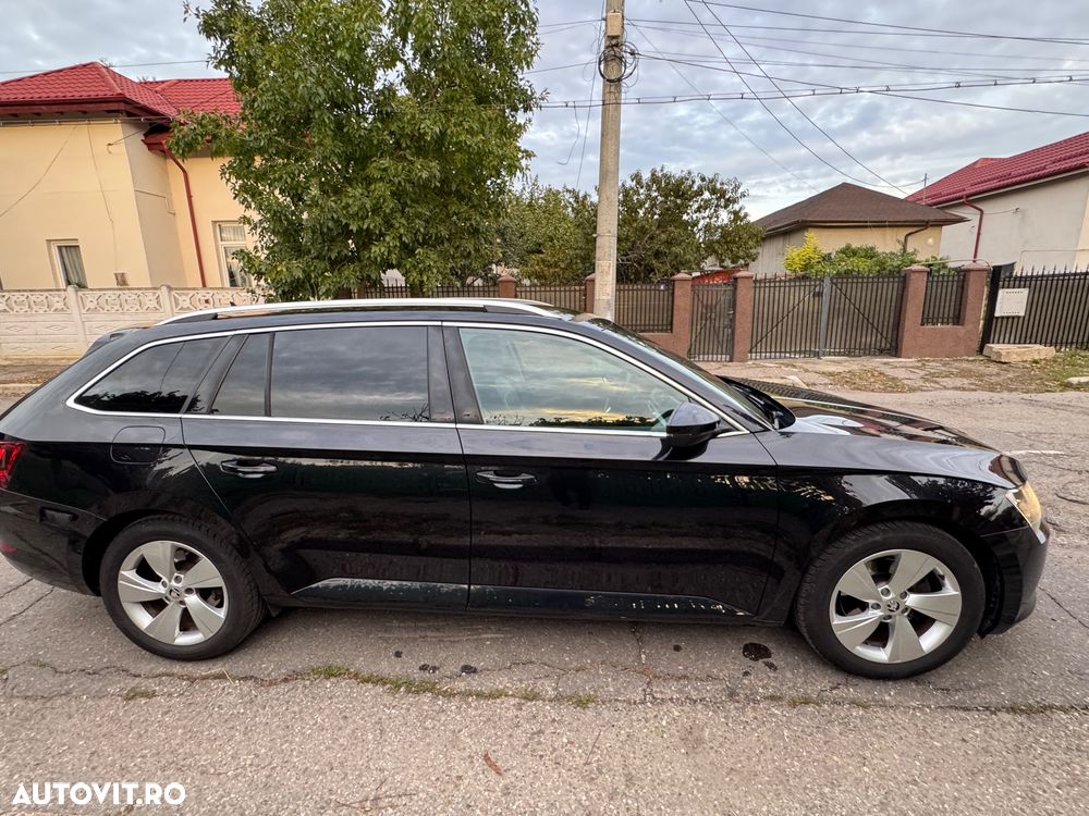Skoda Superb 2.0 TDI Ambition - 4