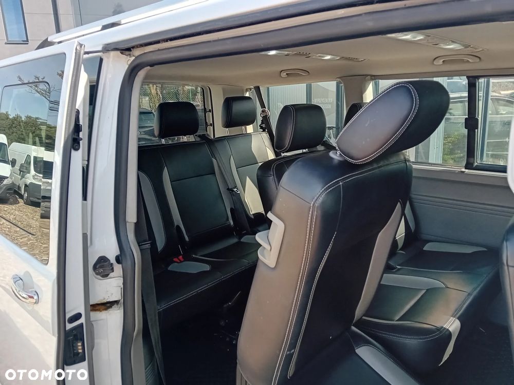 Volkswagen Caravelle - 14