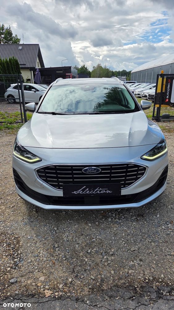 Ford Focus Turnier 1.5 EcoBlue Start-Stopp-System TITANIUM STYLE - 2