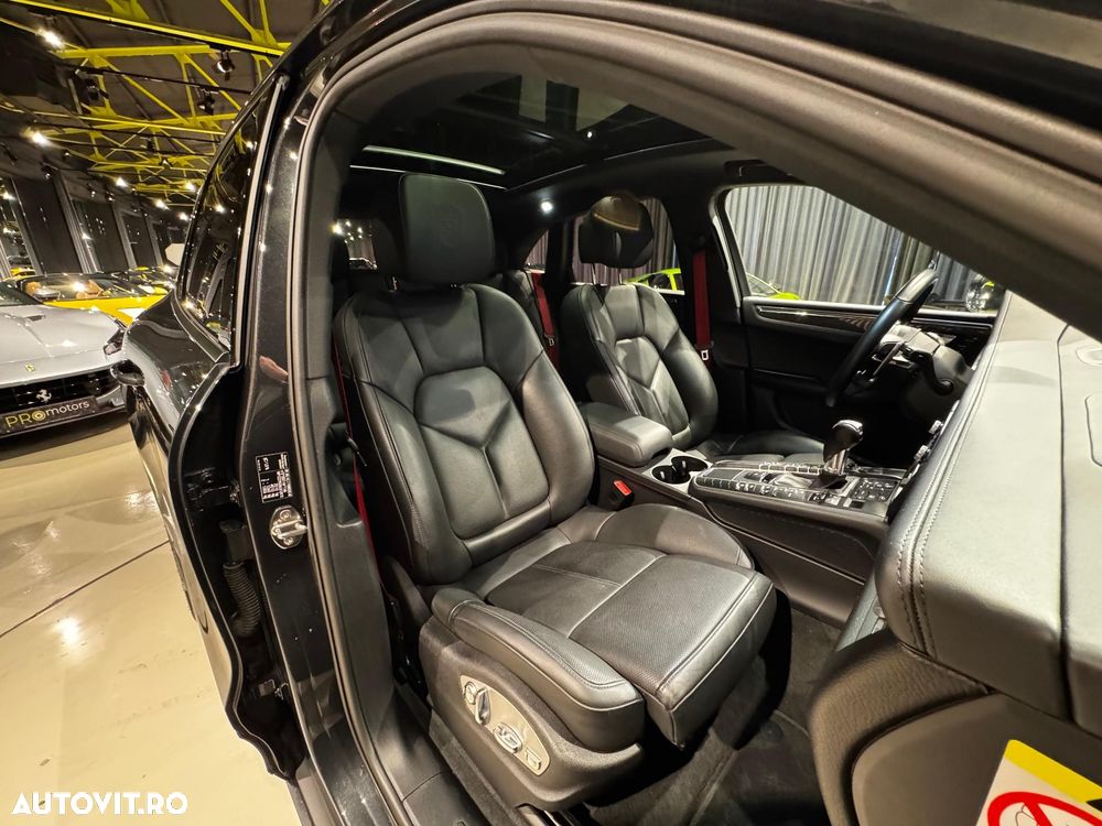 Porsche Macan Standard - 18