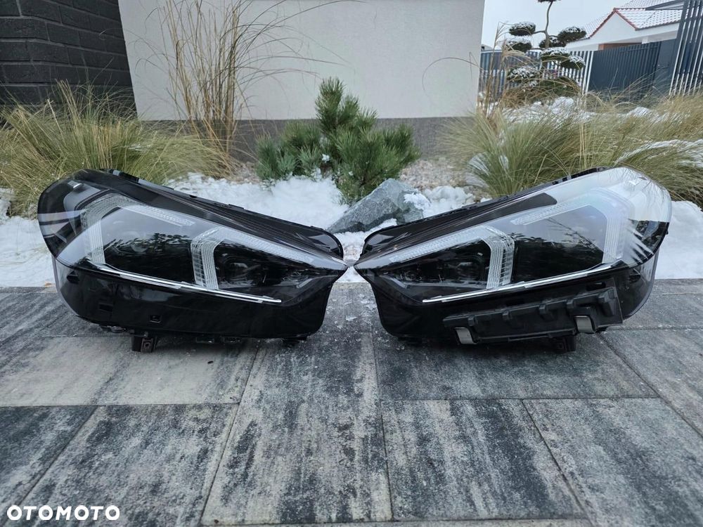 BMW X1 U11 Lampy przód Full Led Adaptive 5A5BD47-02 5A5BD48-02 Srebne - 1