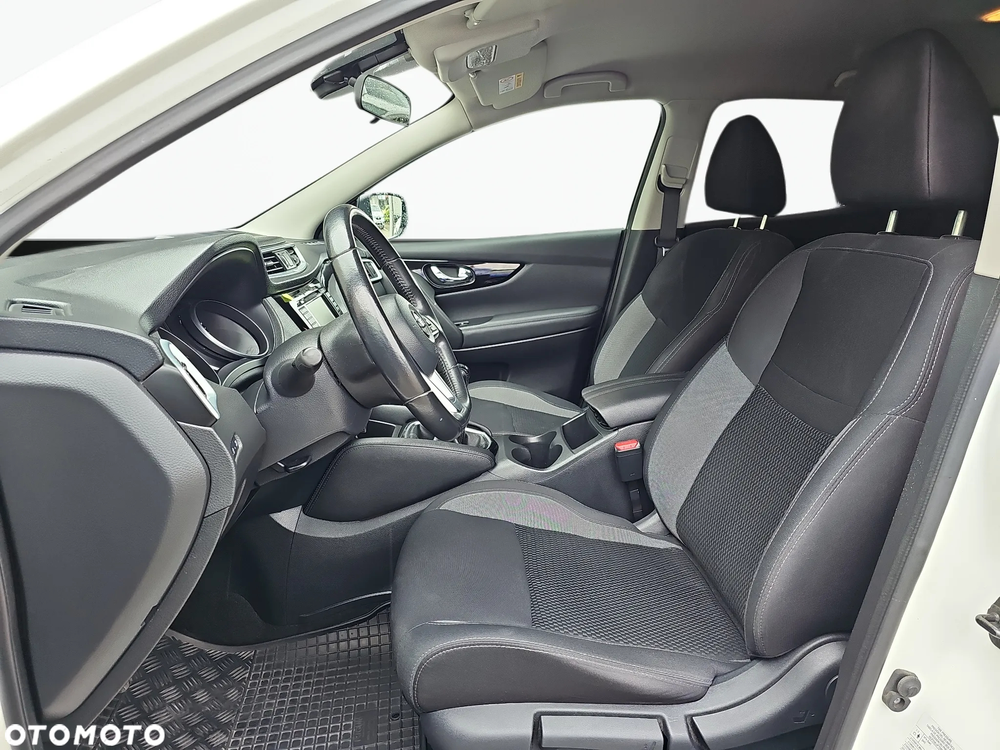 Nissan Qashqai 1.3 DIG-T Acenta EU6d - 13