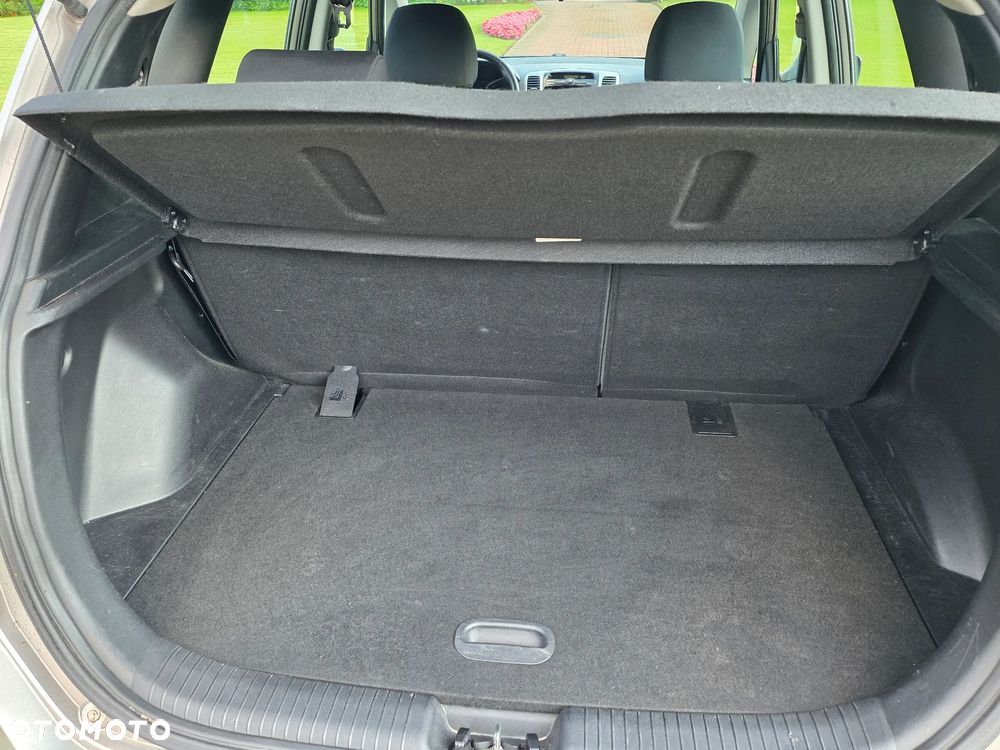 Hyundai ix20 1.4 BlueDrive Comfort - 8