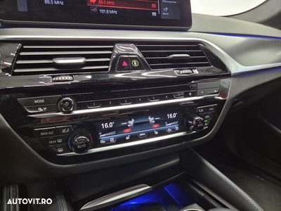 BMW Seria 5 540i xDrive AT MHEV - 12
