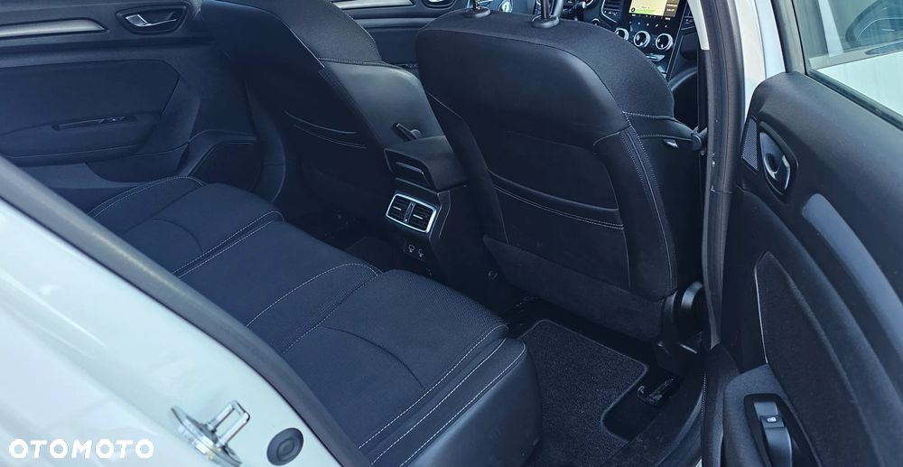 Renault Megane 1.5 Blue dCi Intens - 19