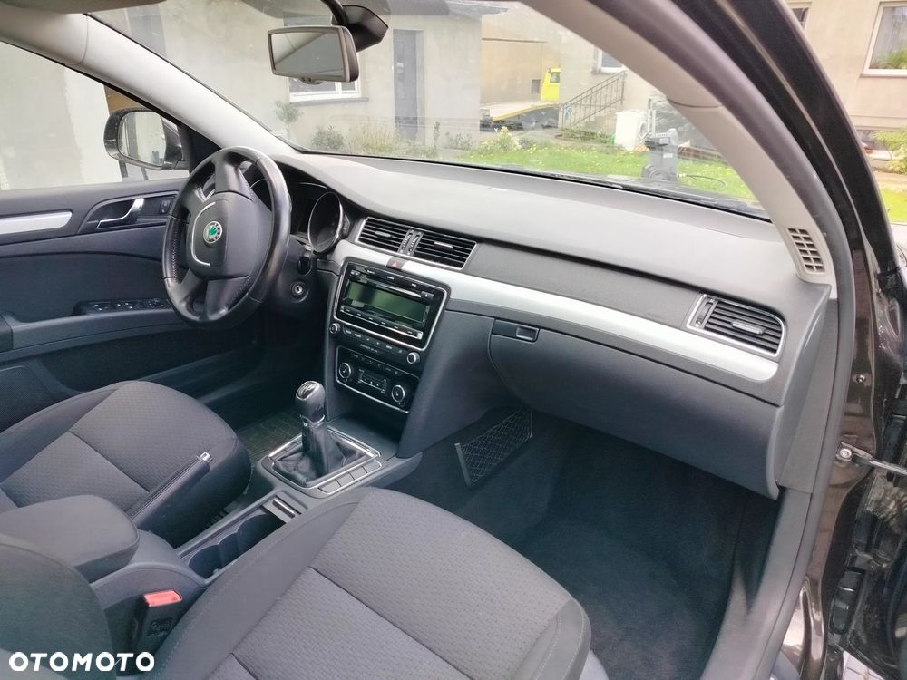 Skoda Superb 1.6 TDI GreenLine - 7