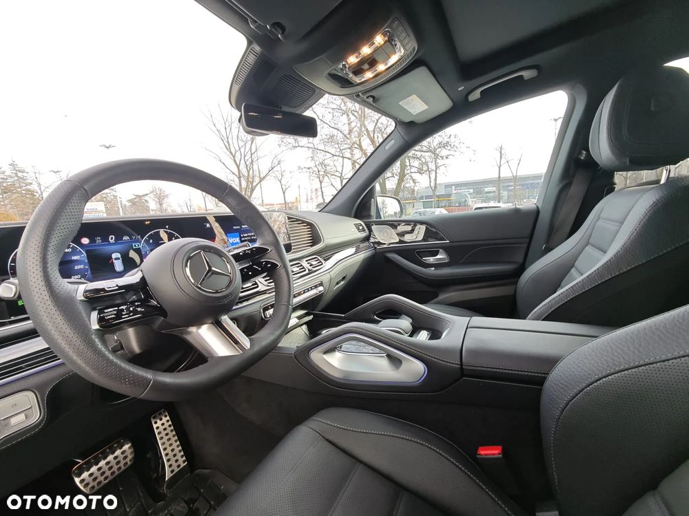 Mercedes-Benz GLS - 9