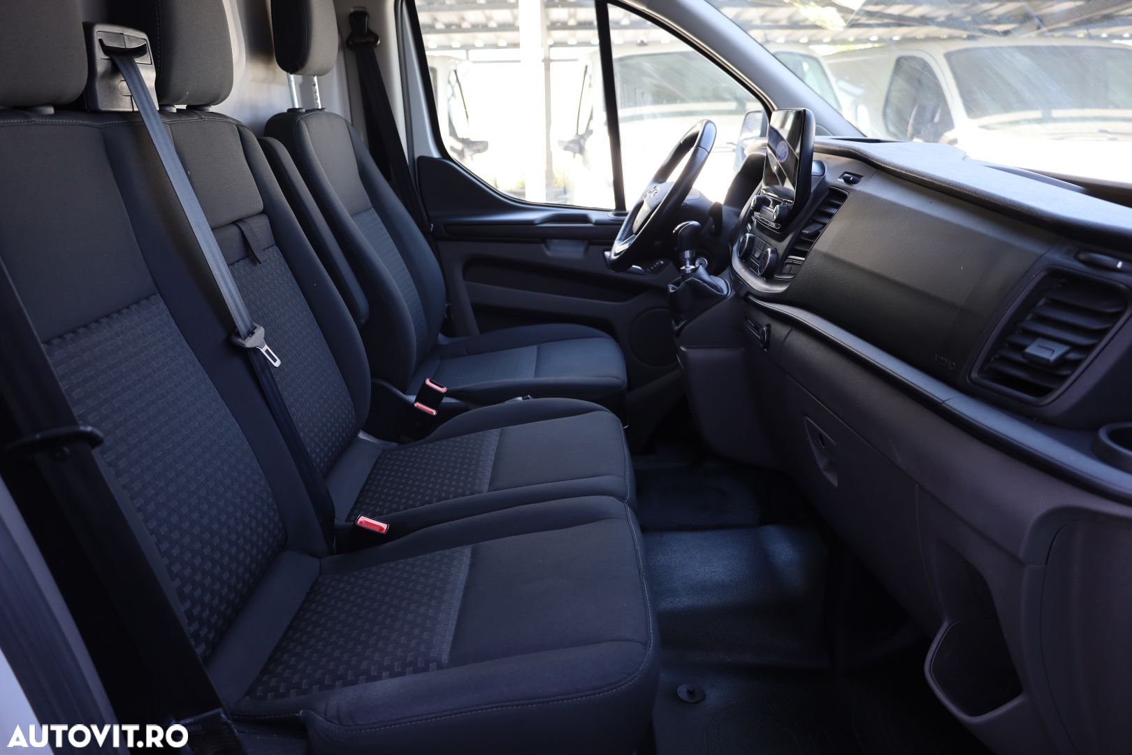Ford Transit Custom - 13