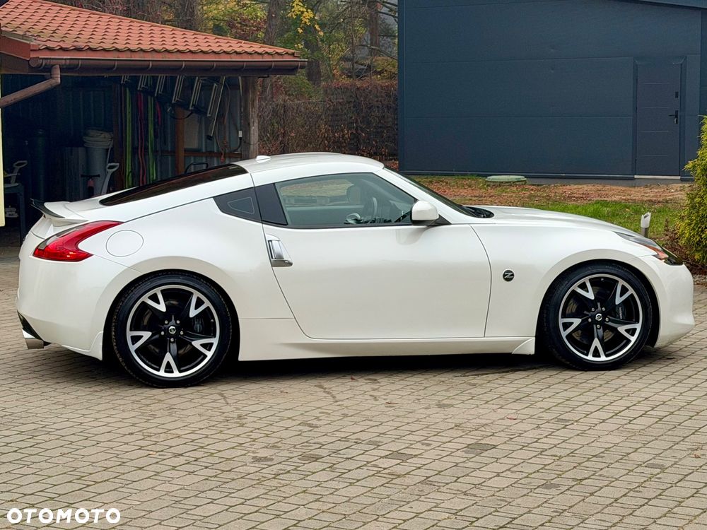 Nissan 370 Z Black Edition - 5
