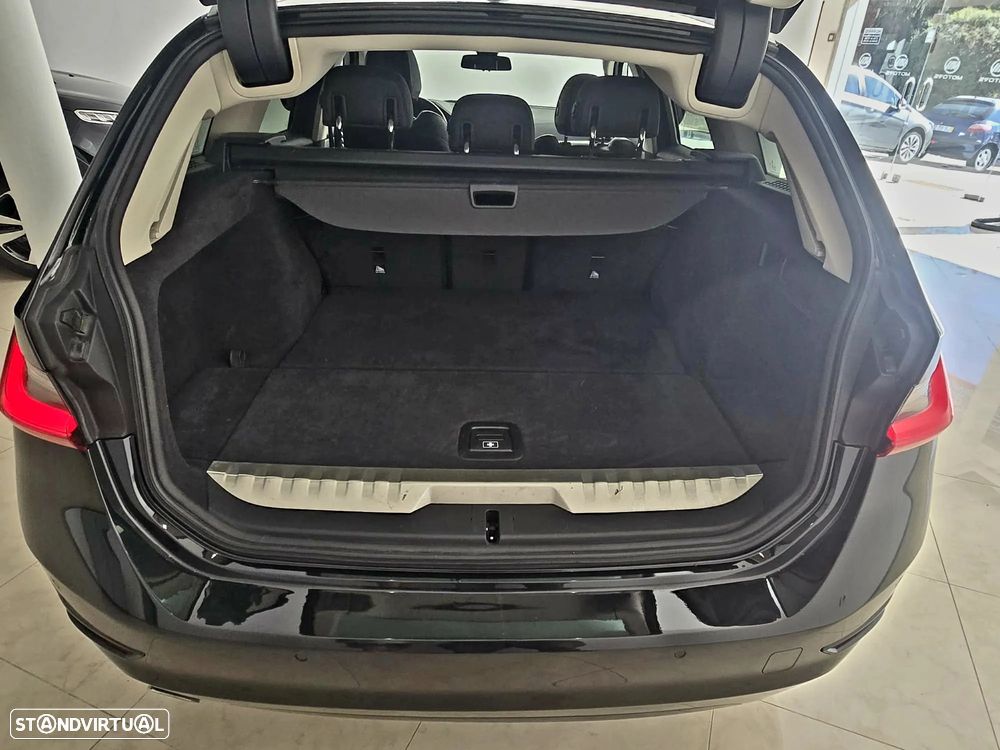 BMW 330 e Line Sport Auto - 9