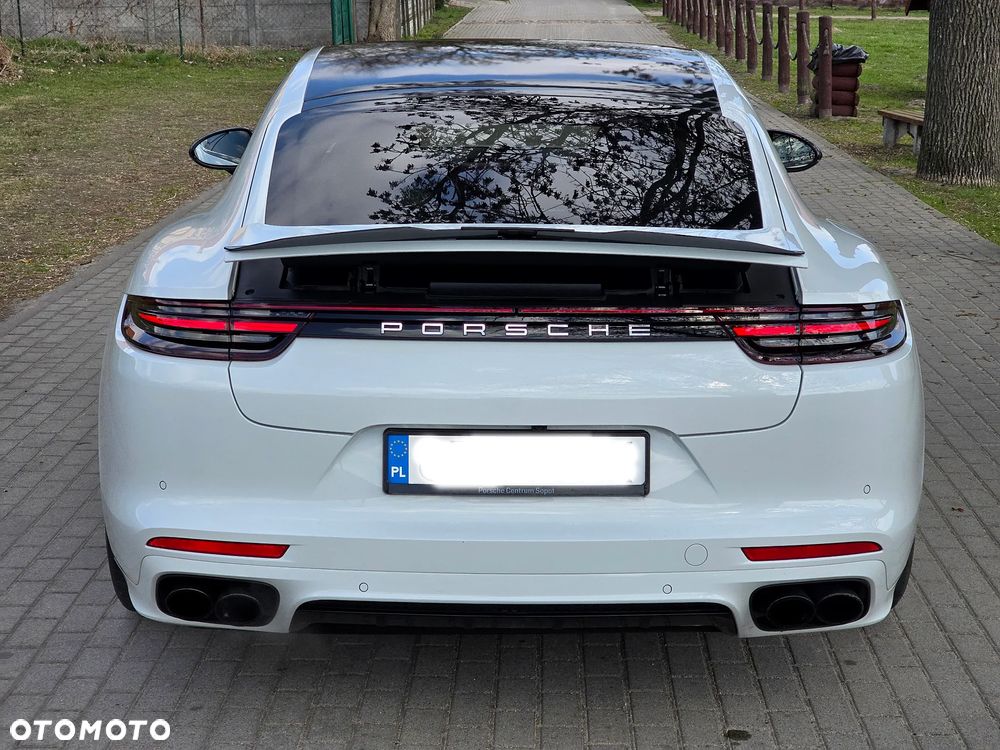 Porsche Panamera 4S - 4