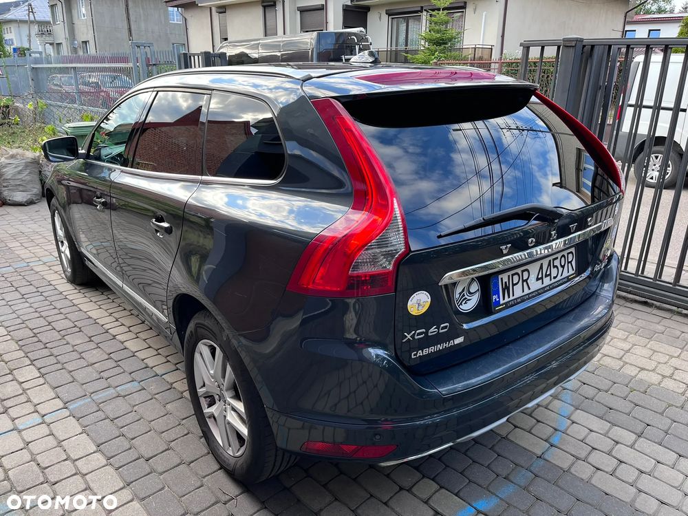Volvo XC 60 D4 AWD Summum - 4