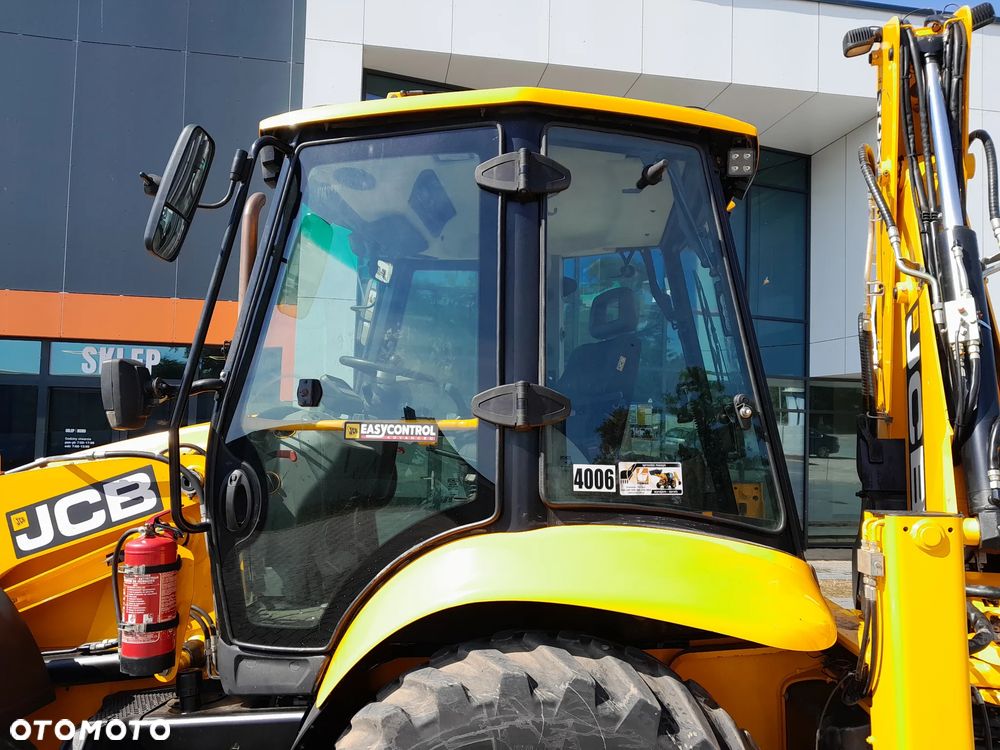 JCB JCB 4CX AEC  2023r - 10
