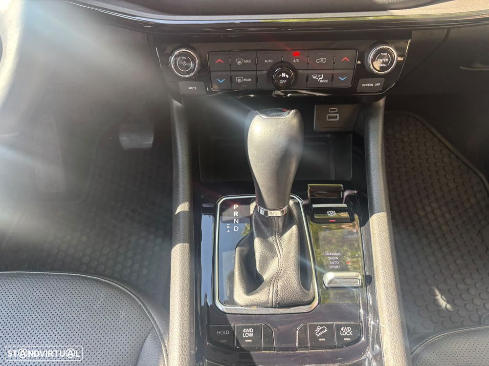 Jeep Compass - 12