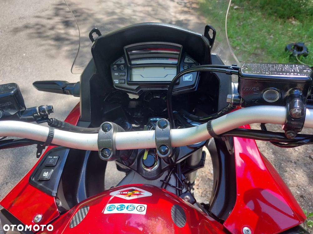 Honda VFR - 13
