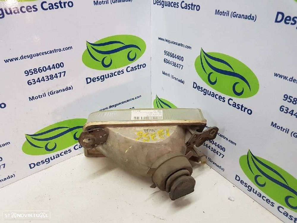 FAROL DIREITO FORD TRANSIT FURGÃO 1988 - - 4