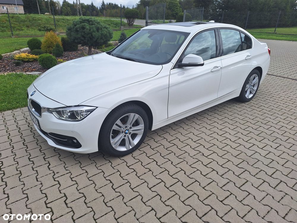 BMW Seria 3 330i xDrive Sport Line Sport - 11