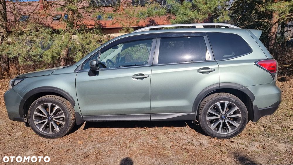 Subaru Forester 2.0 XT Platinum Lineartronic - 2